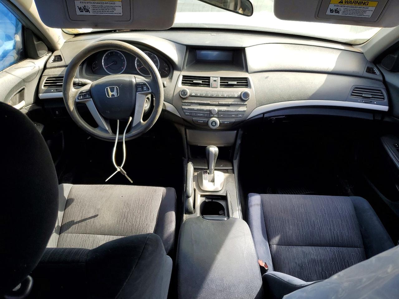 2011 HONDA ACCORD LX photo 22