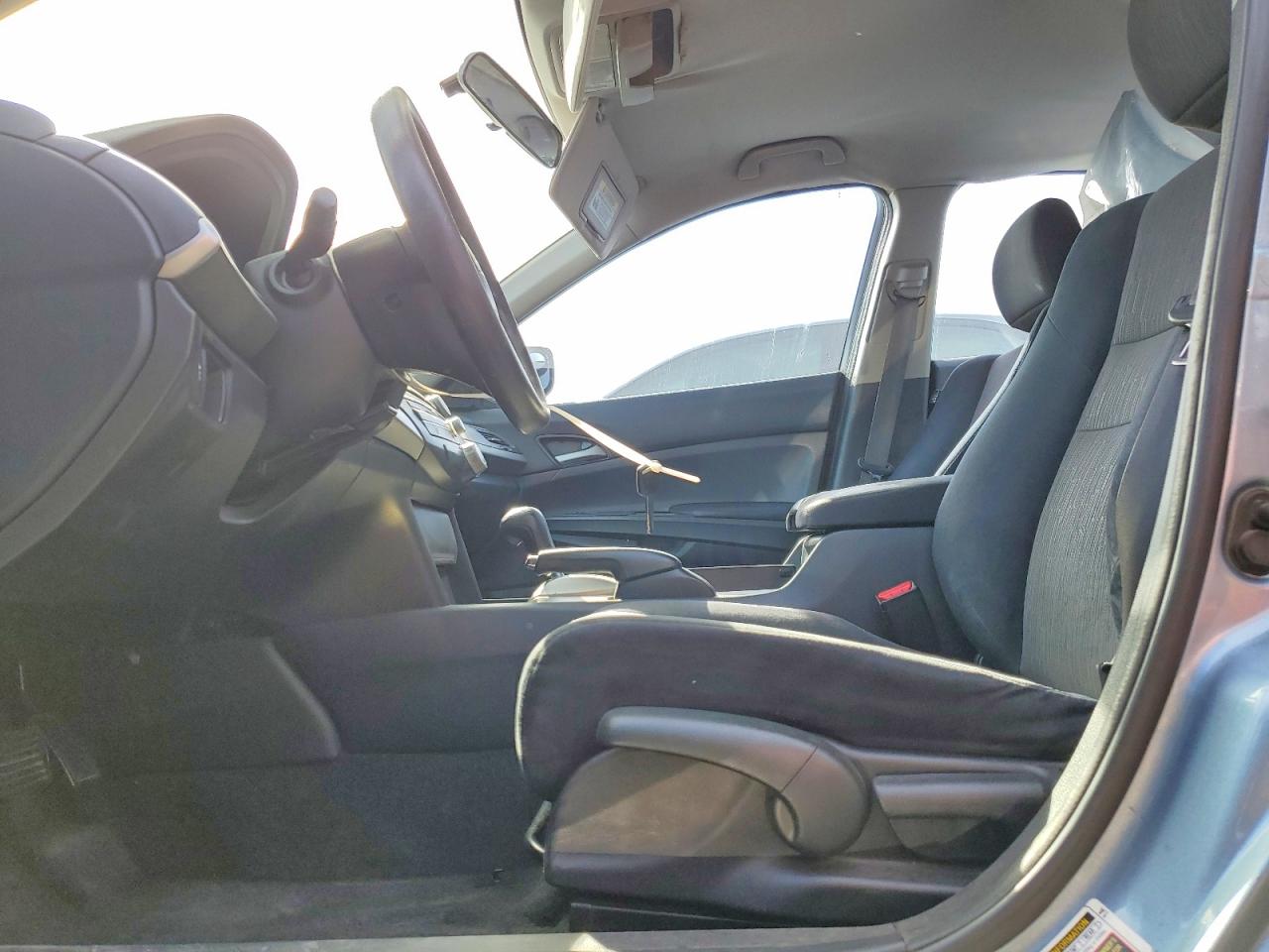 2011 HONDA ACCORD LX photo 19