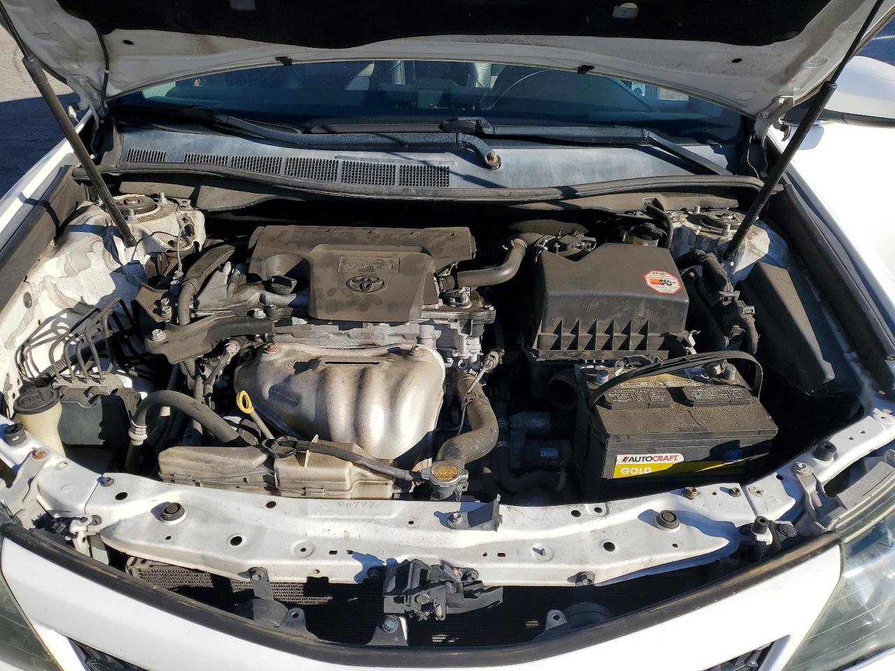 2014 TOYOTA CAMRY SE photo 31