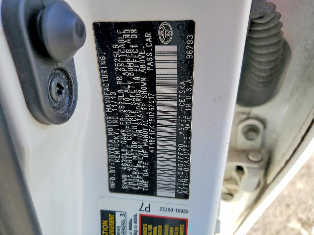 2014 TOYOTA CAMRY SE photo 34