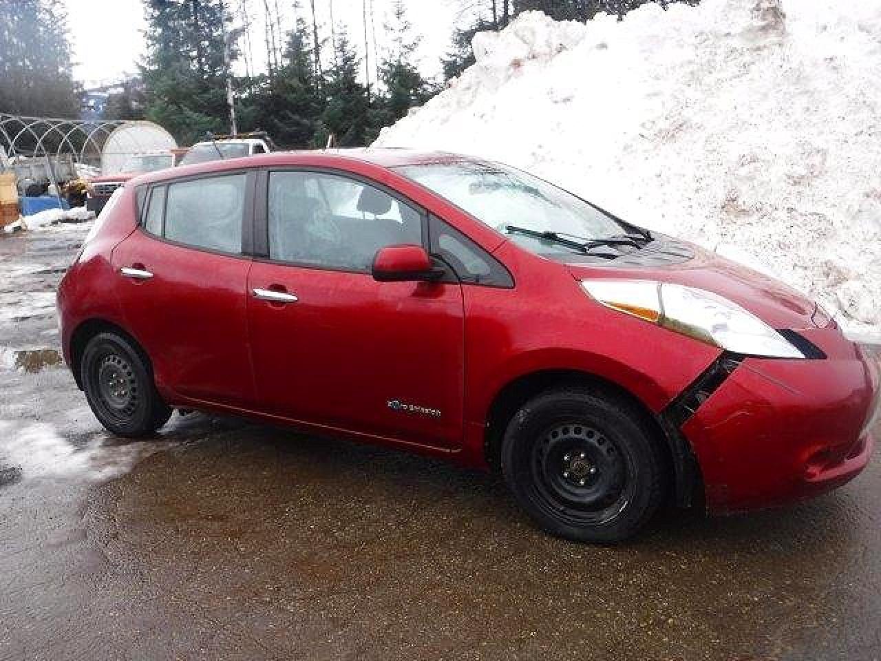 2013 NISSAN LEAF S photo 4