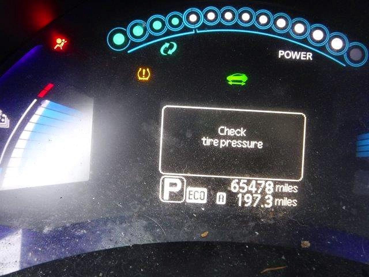 2013 NISSAN LEAF S photo 9