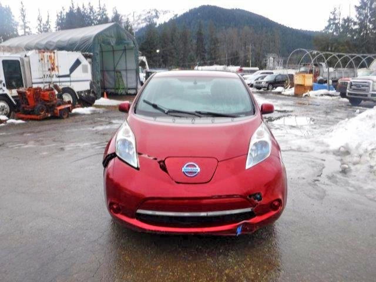 2013 NISSAN LEAF S photo 5