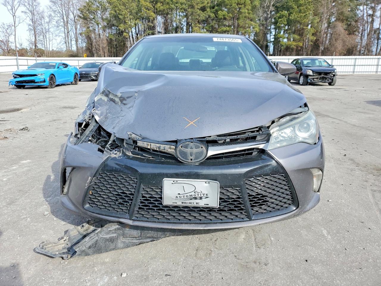 2015 TOYOTA CAMRY LE photo 9