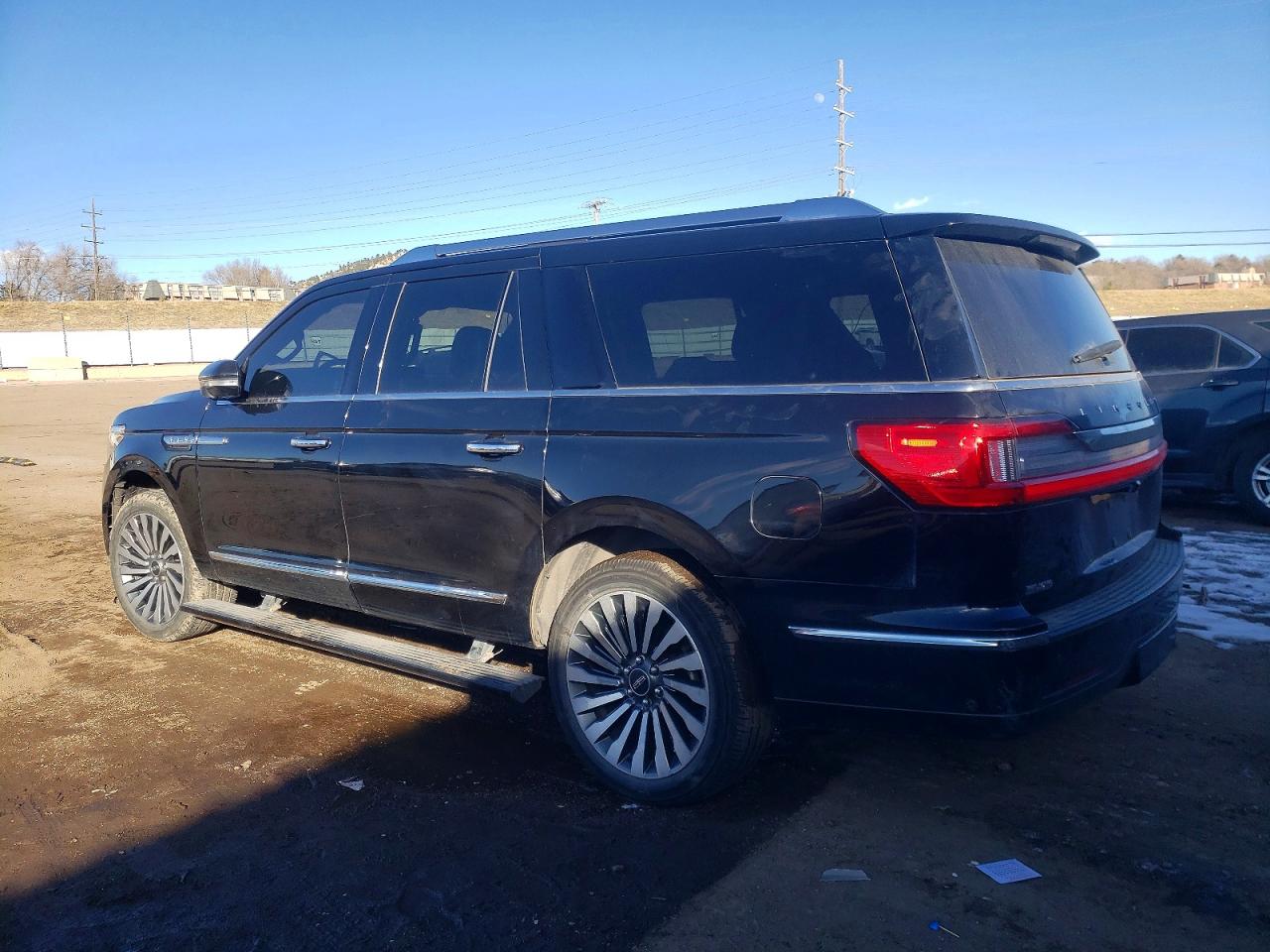 2018 LINCOLN NAVIGATOR L RESERVE photo 4