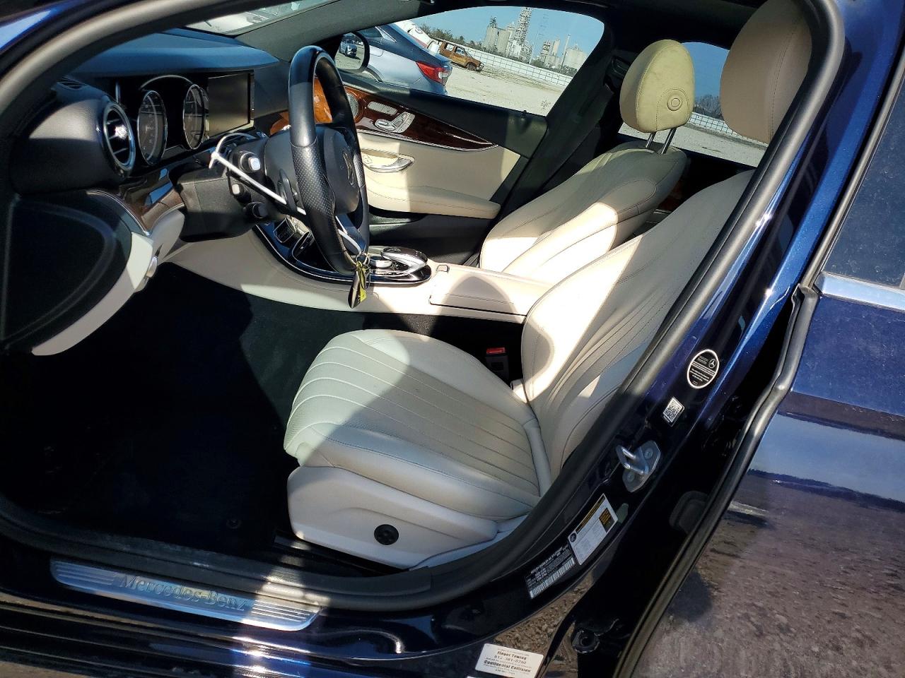 2018 MERCEDES-BENZ E 300 photo 19