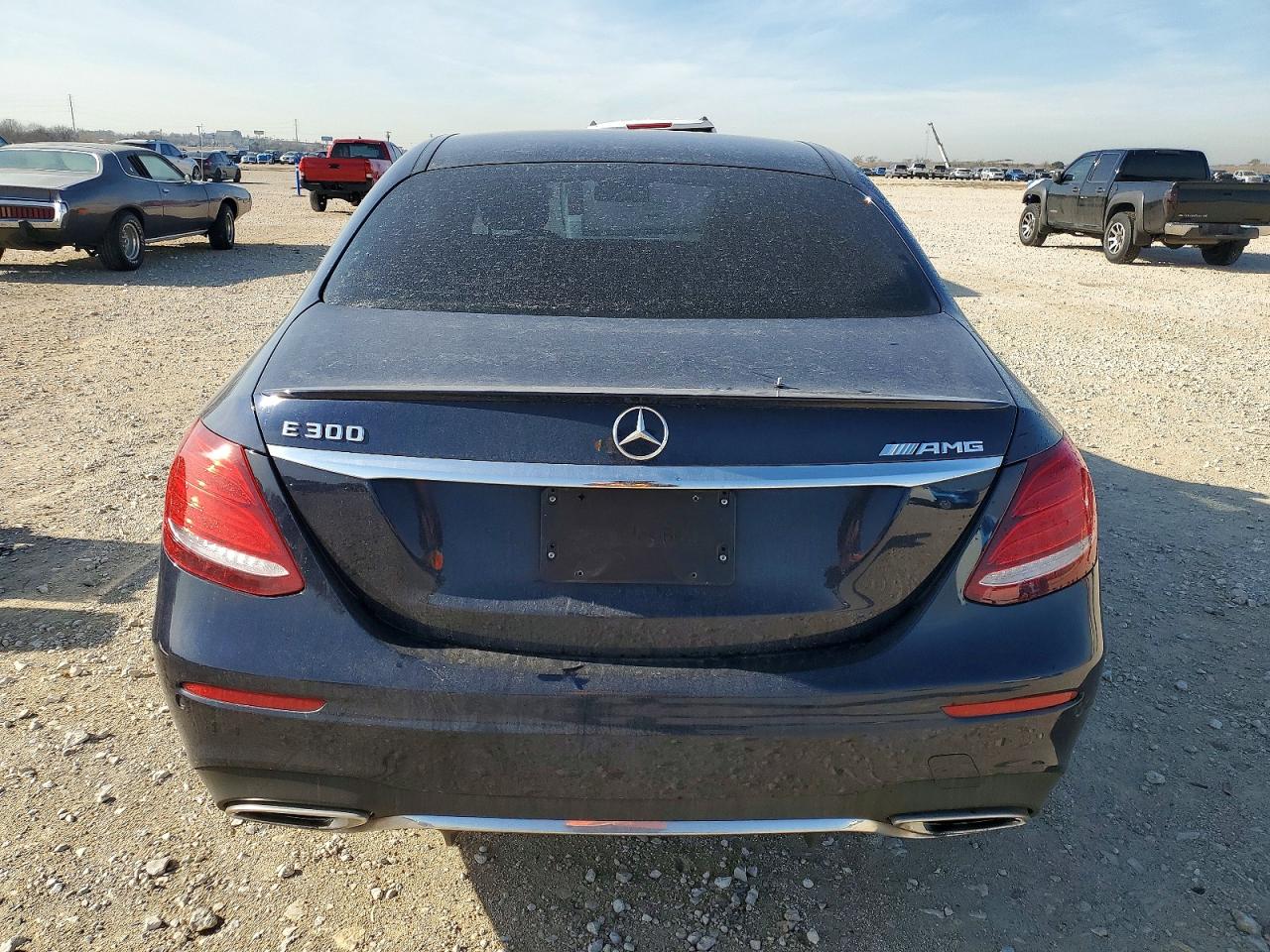 2018 MERCEDES-BENZ E 300 photo 16