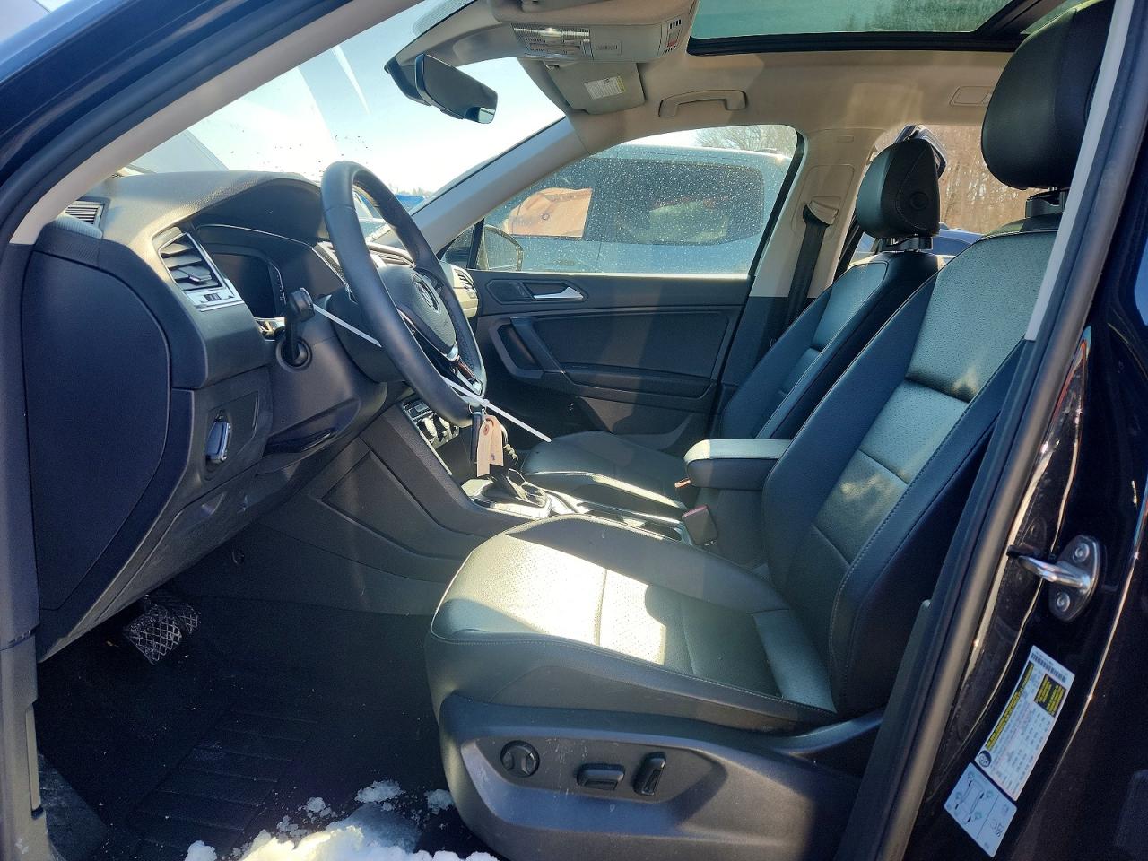 2020 VOLKSWAGEN TIGUAN SE photo 7
