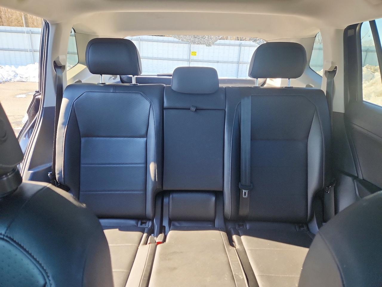 2020 VOLKSWAGEN TIGUAN SE photo 10