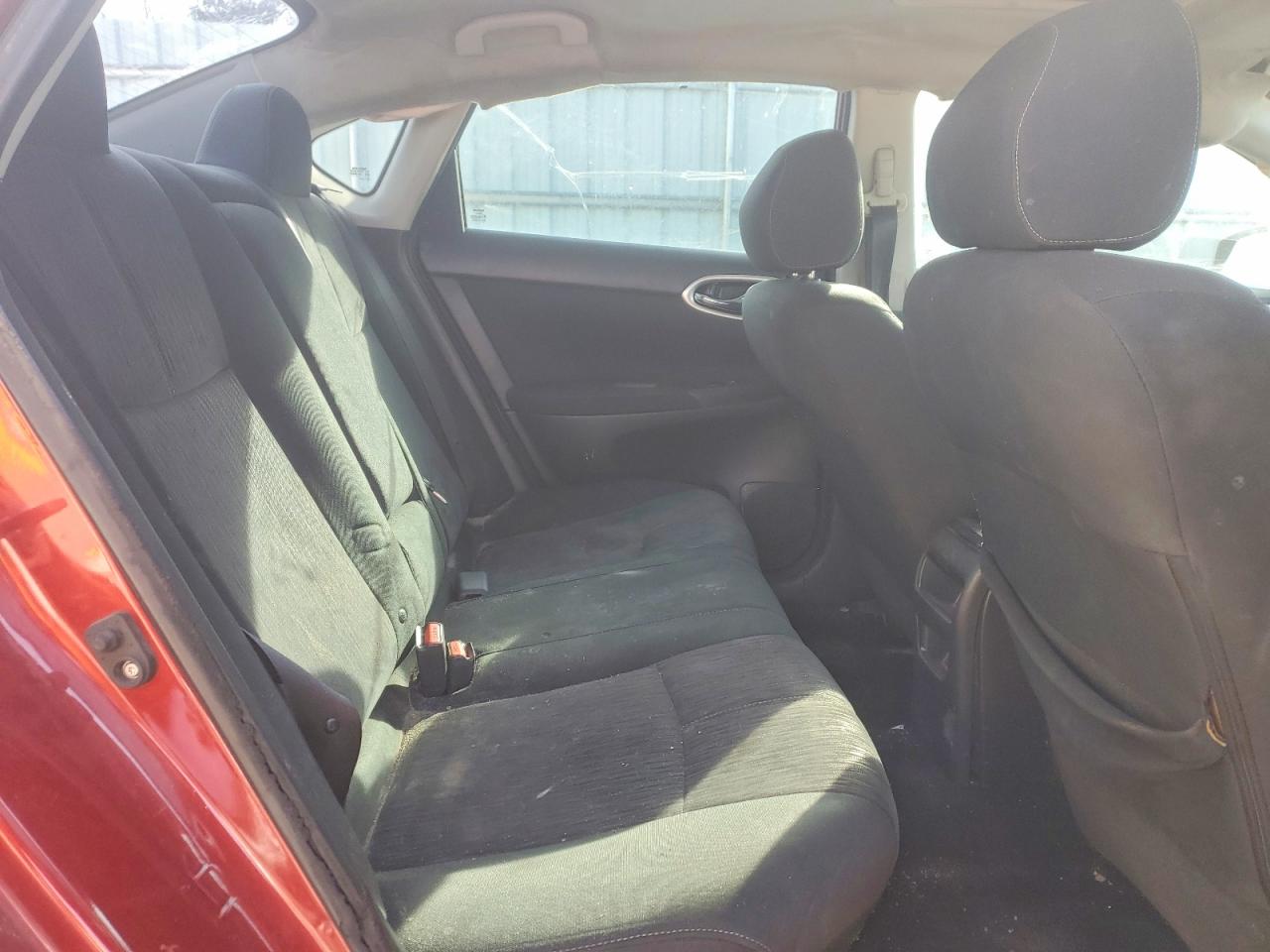 2015 NISSAN SENTRA S photo 10