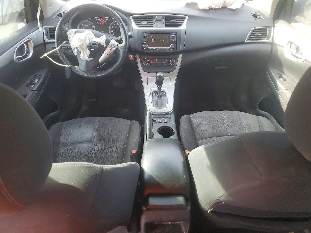 2015 NISSAN SENTRA S photo 8