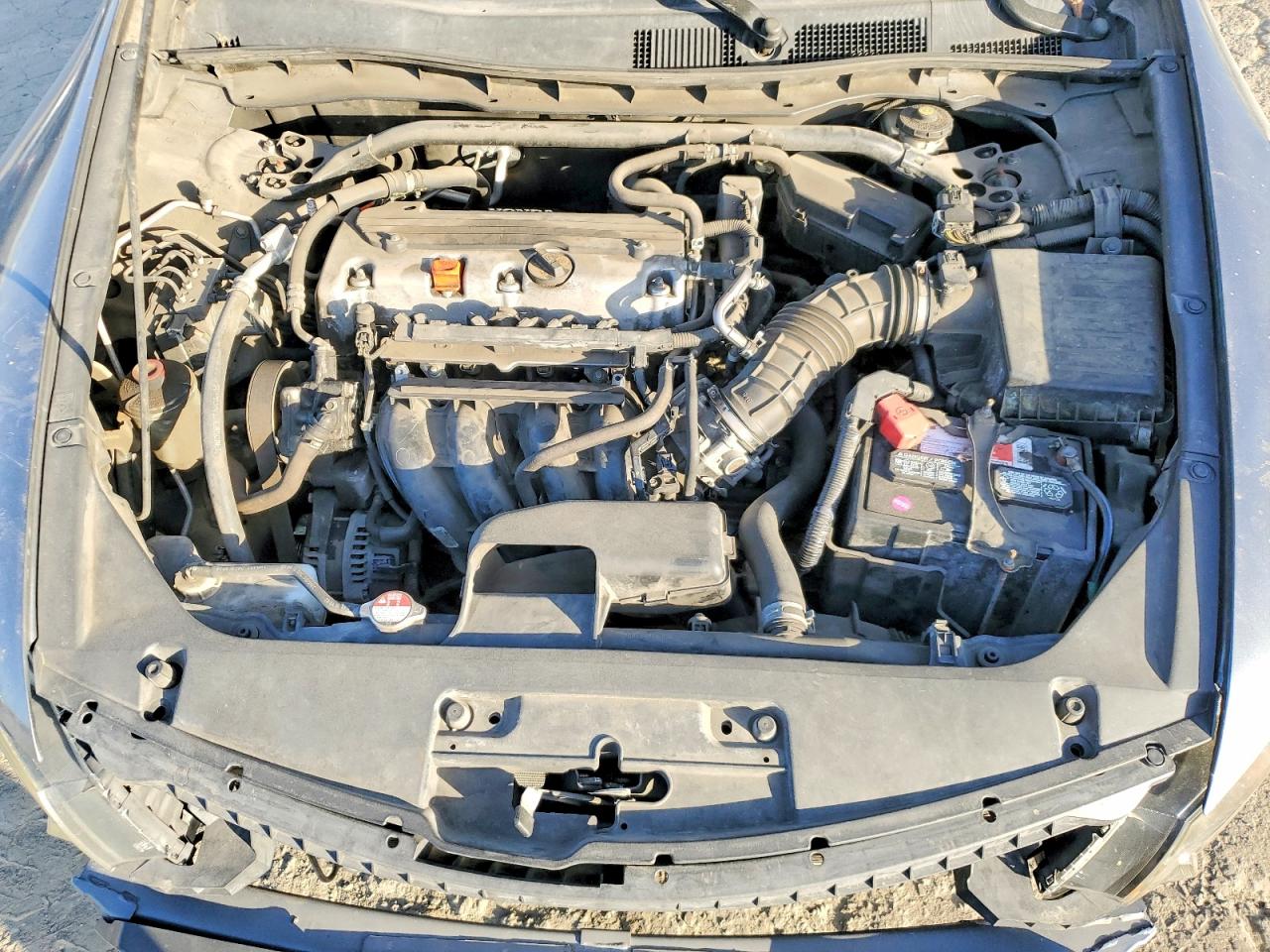 2012 HONDA ACCORD LX photo 21