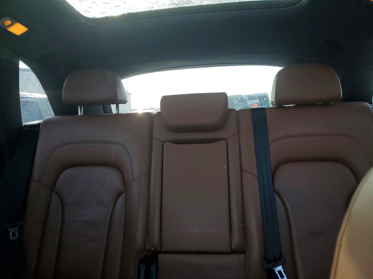2011 AUDI Q5 PREMIUM PLUS photo 10