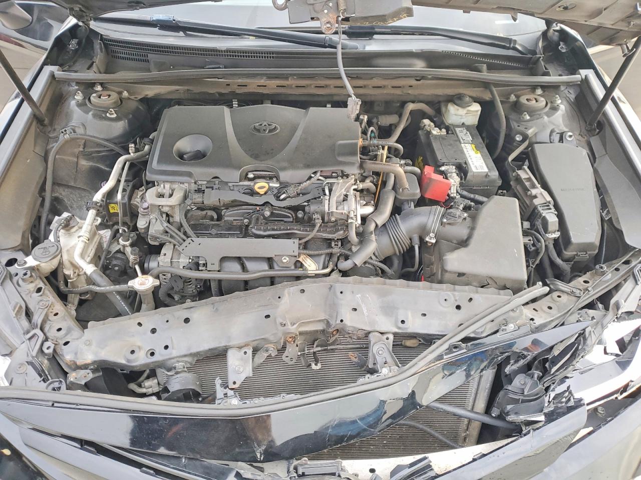 2020 TOYOTA CAMRY LE photo 21