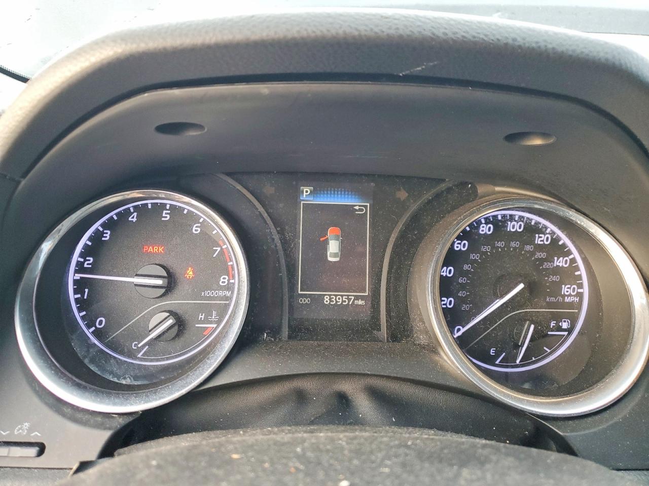 2020 TOYOTA CAMRY LE photo 17