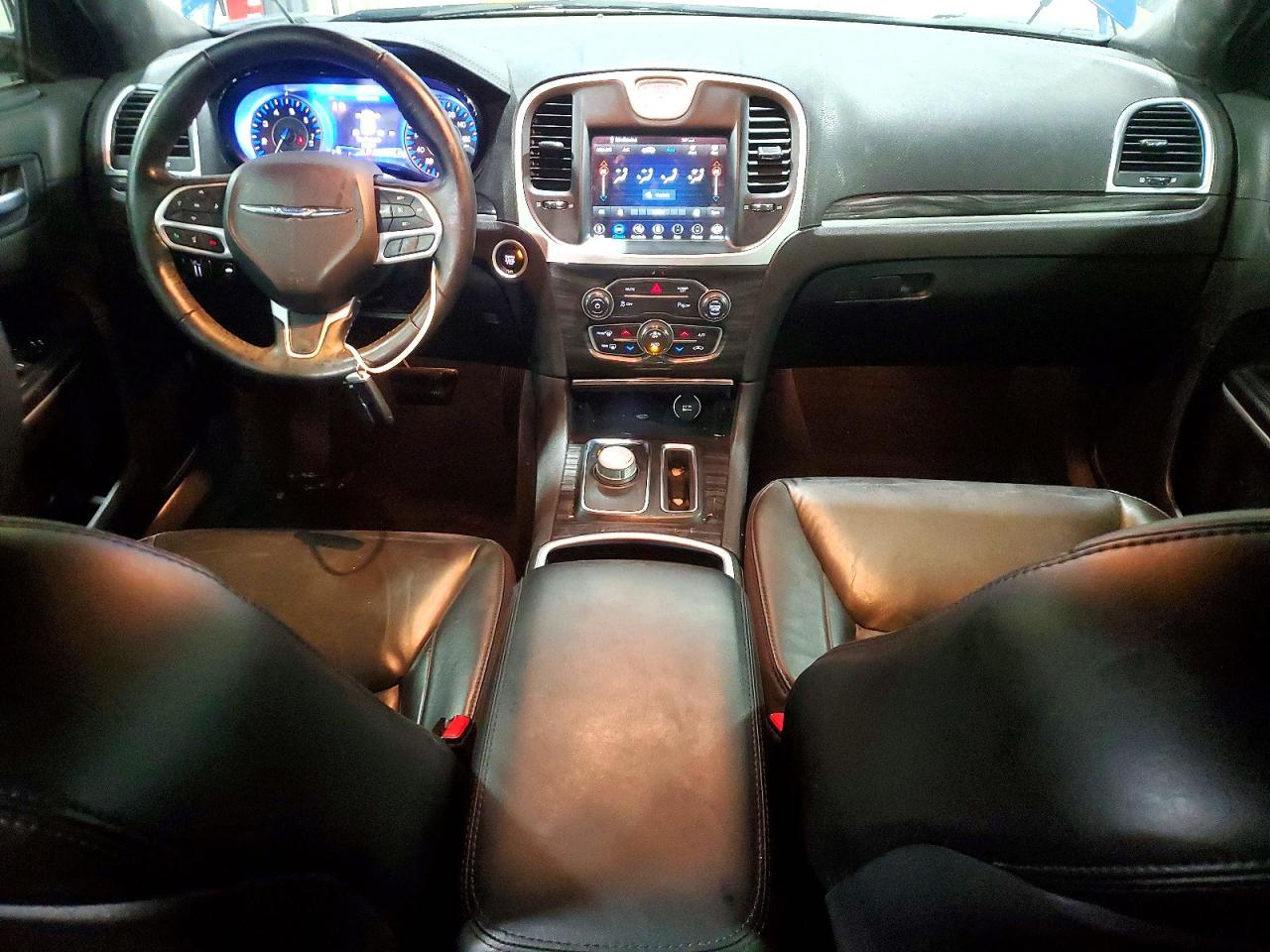 2022 CHRYSLER 300 TOURING L photo 22