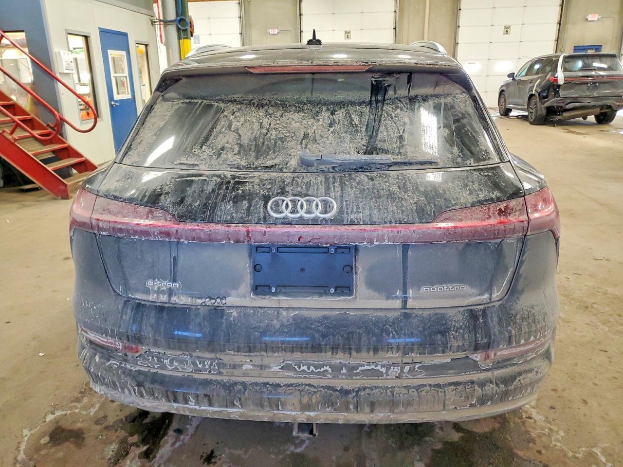2021 AUDI E-TRON PREMIUM photo 6