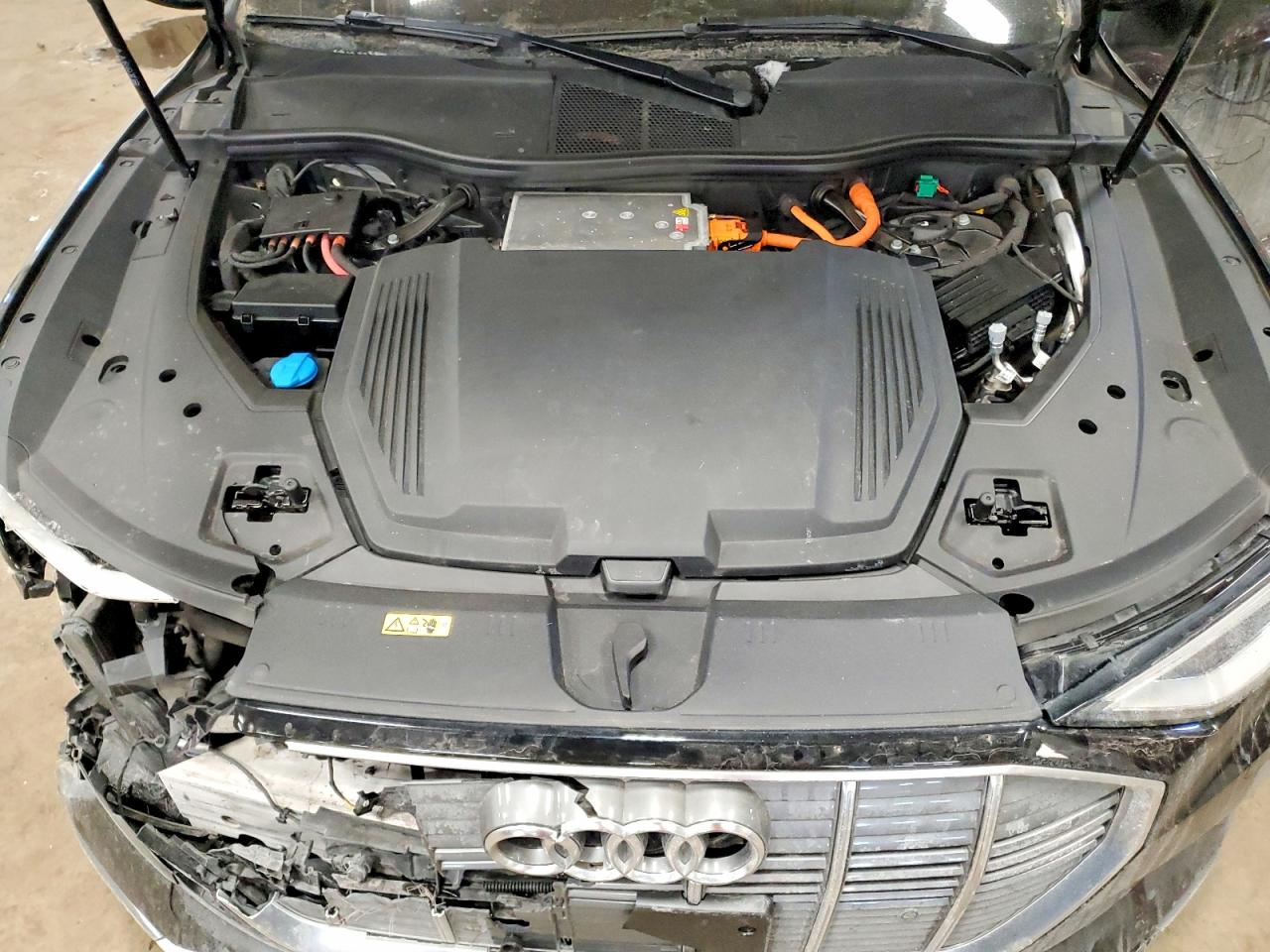 2021 AUDI E-TRON PREMIUM photo 12