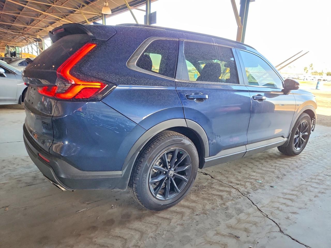 2025 HONDA CR-V SPORT photo 3