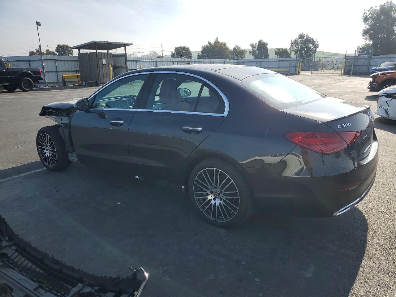 2025 MERCEDES-BENZ C 300 photo 4