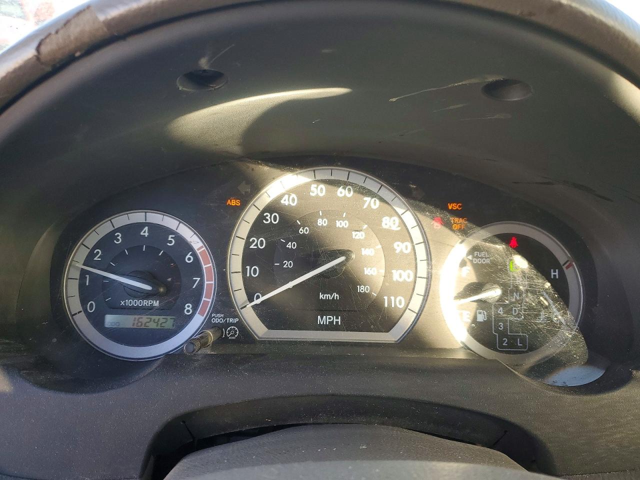 2004 TOYOTA SIENNA CE photo 25