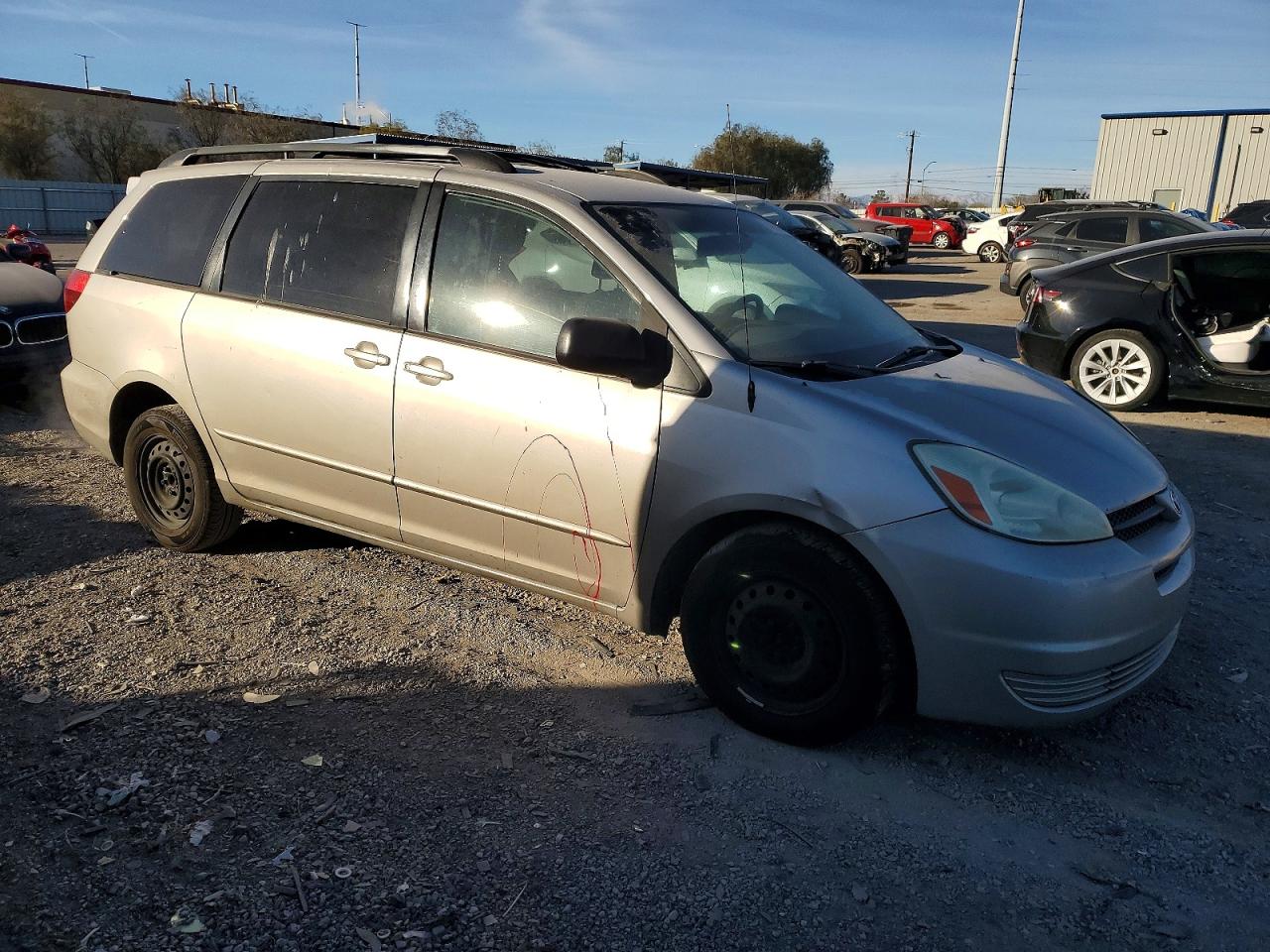 2004 TOYOTA SIENNA CE photo 10