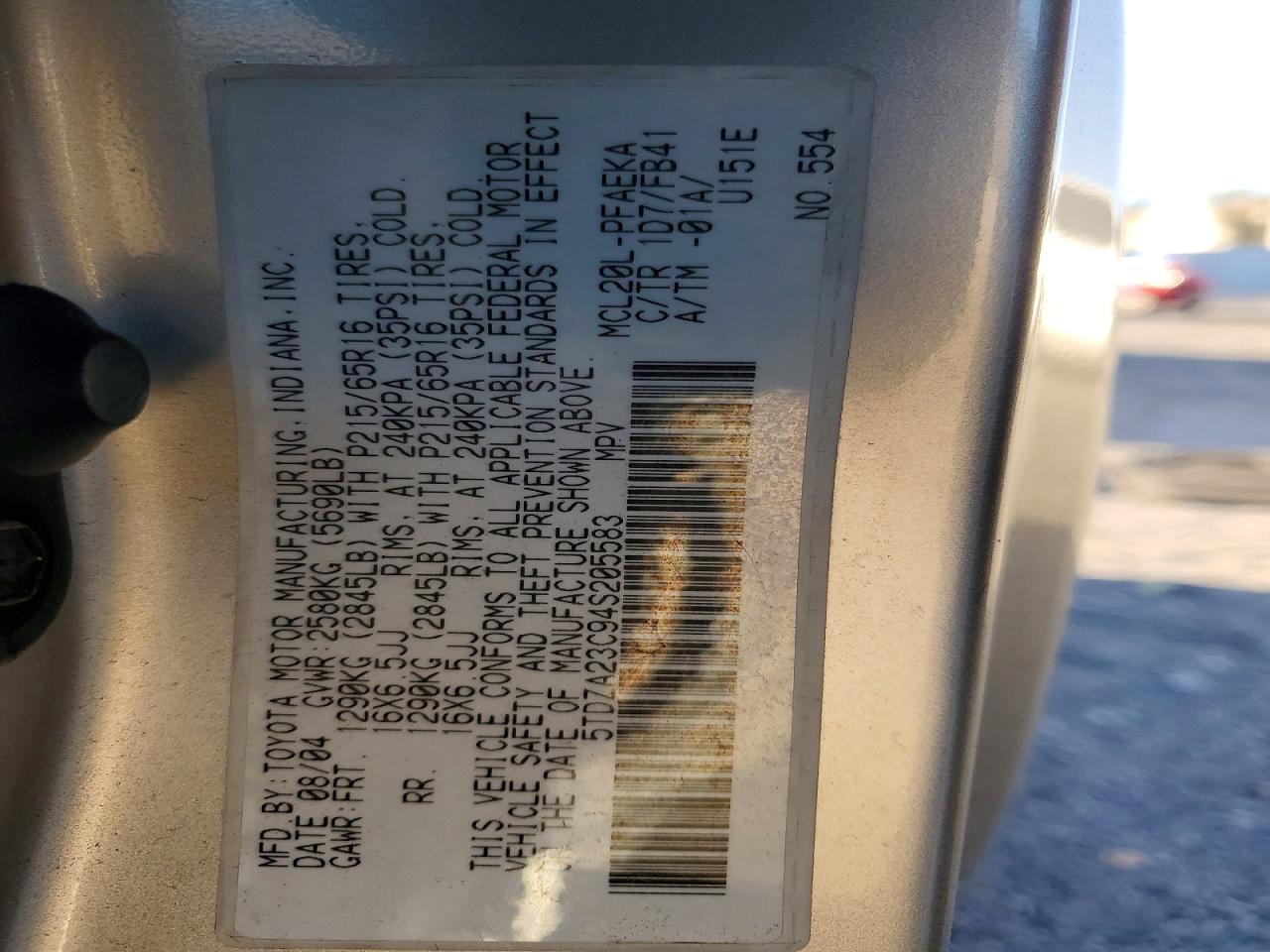 2004 TOYOTA SIENNA CE photo 37