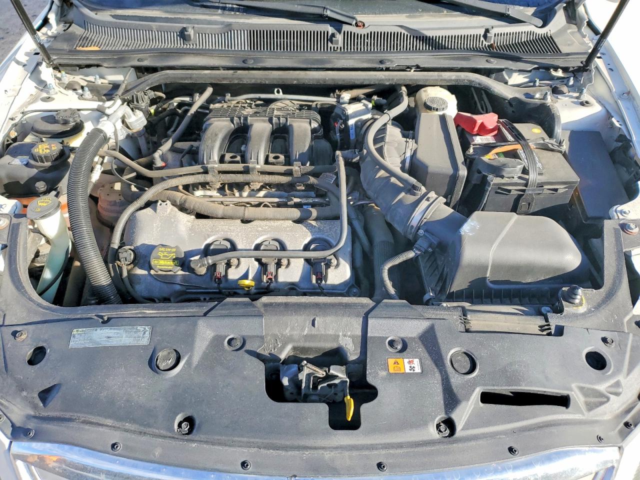 2012 FORD TAURUS SEL photo 31