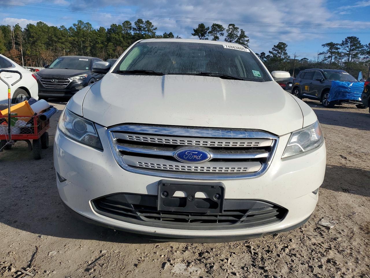 2012 FORD TAURUS SEL photo 13