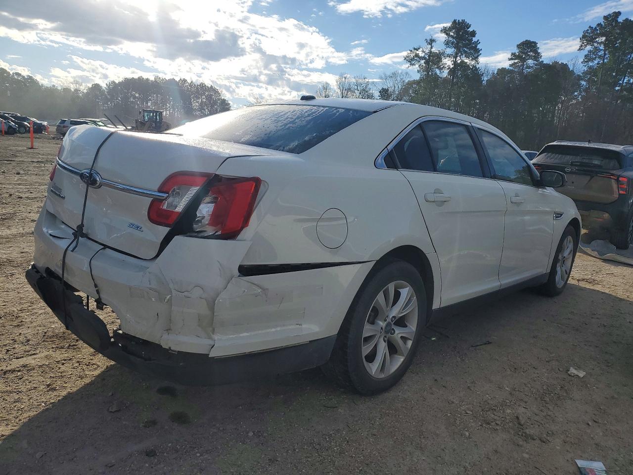 2012 FORD TAURUS SEL photo 7