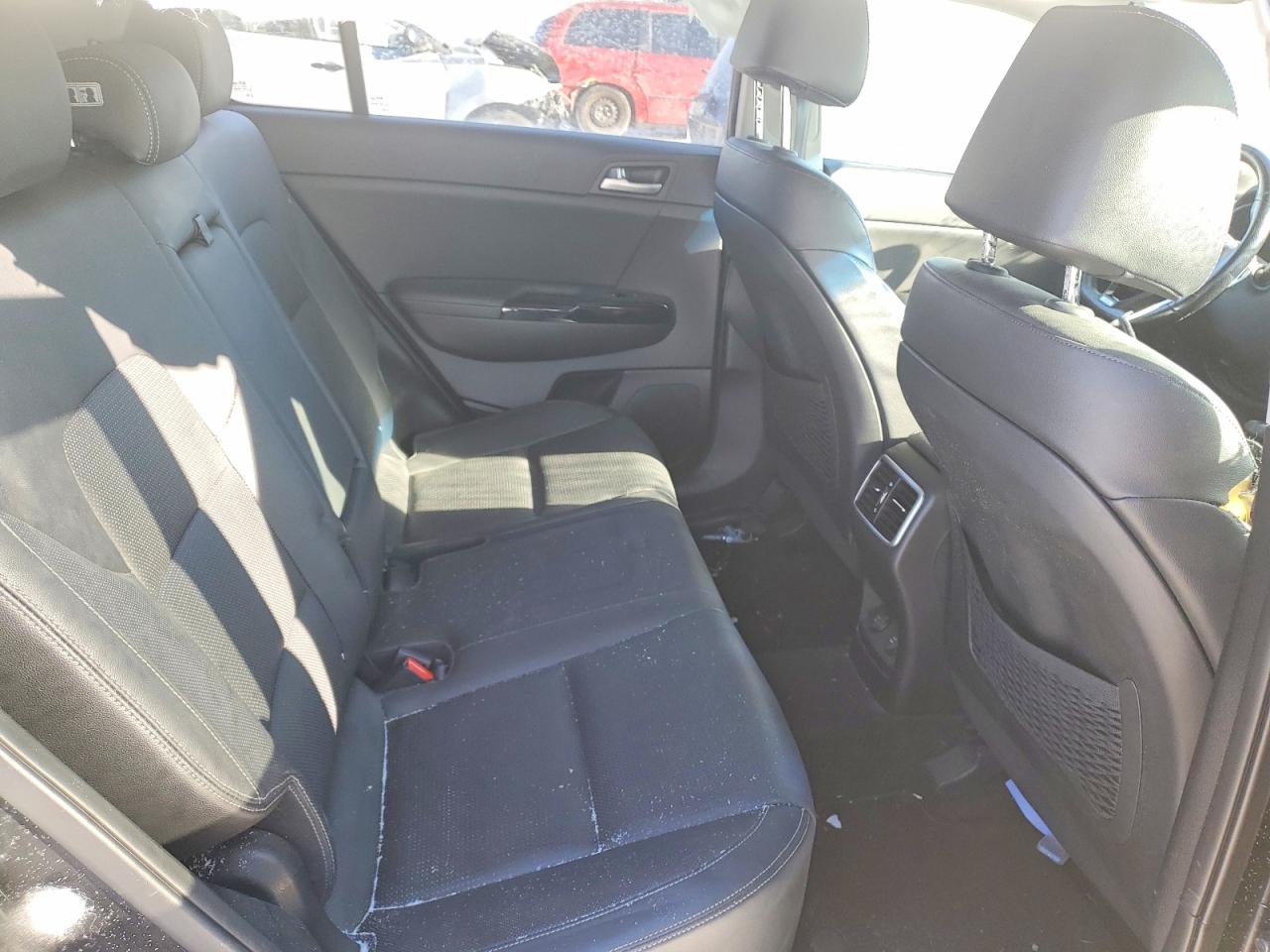 2017 KIA SPORTAGE SX photo 37