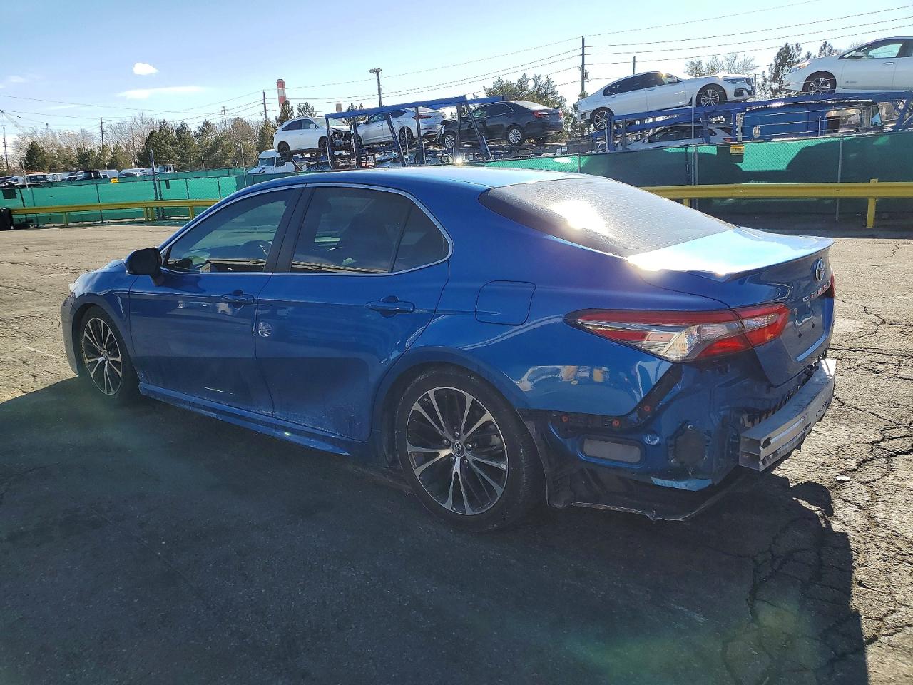 2018 TOYOTA CAMRY L photo 4