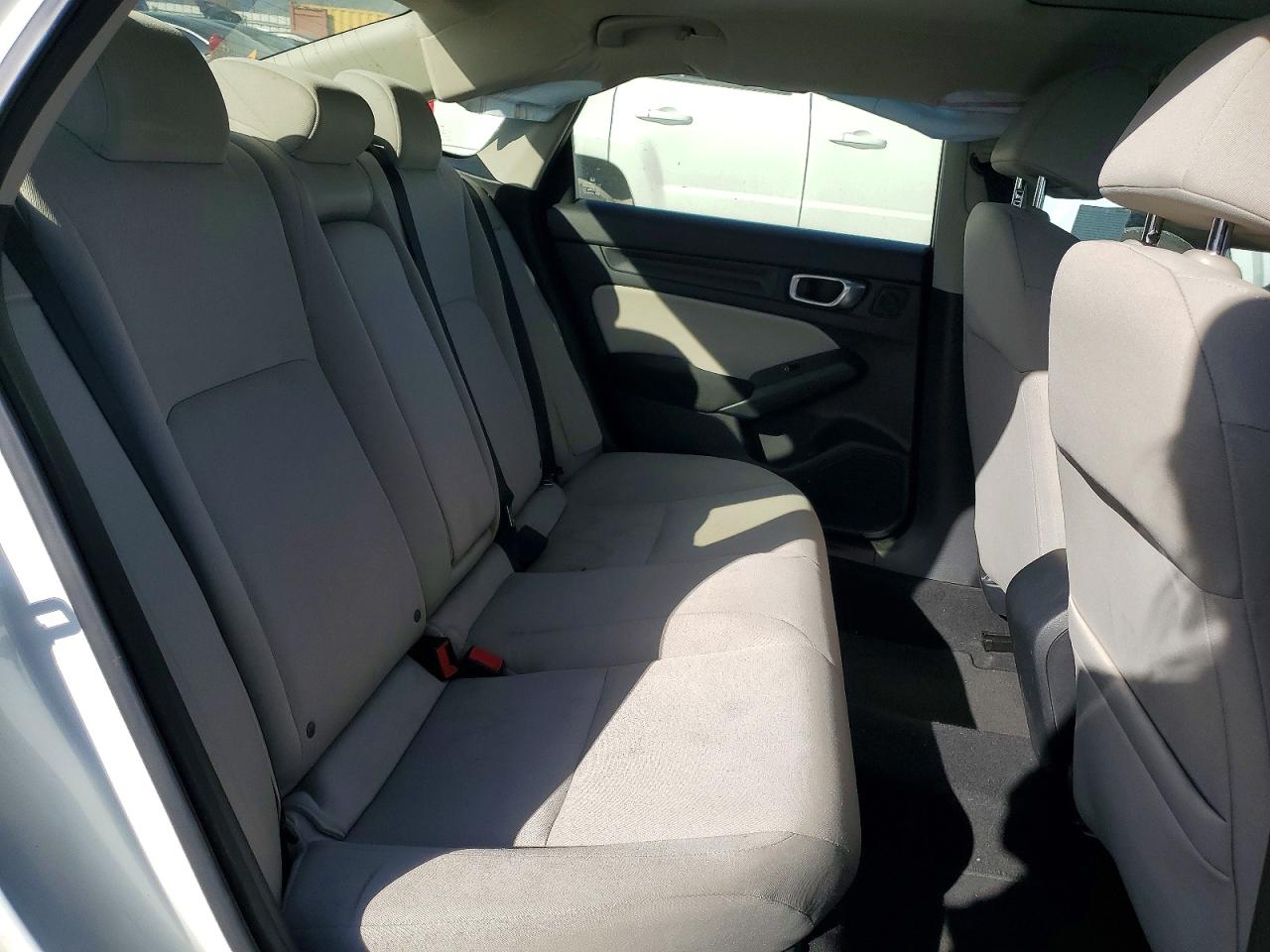 2022 HONDA CIVIC EX photo 10