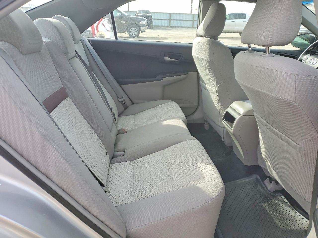 2012 TOYOTA CAMRY BASE photo 19