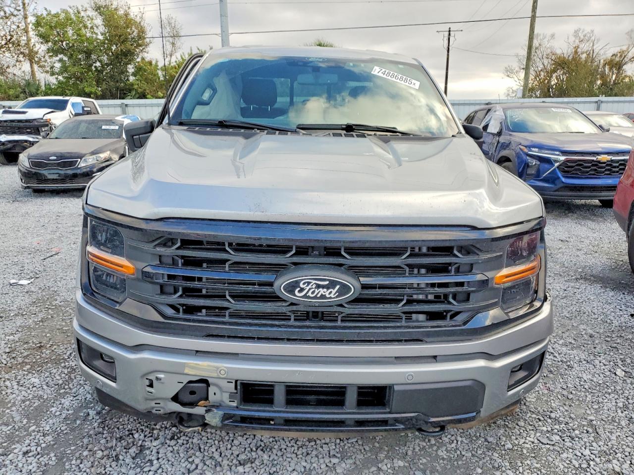 2024 FORD F150 XLT photo 9