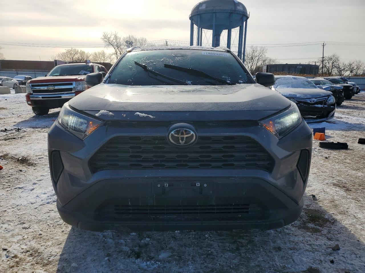 2021 TOYOTA RAV4 LE photo 9