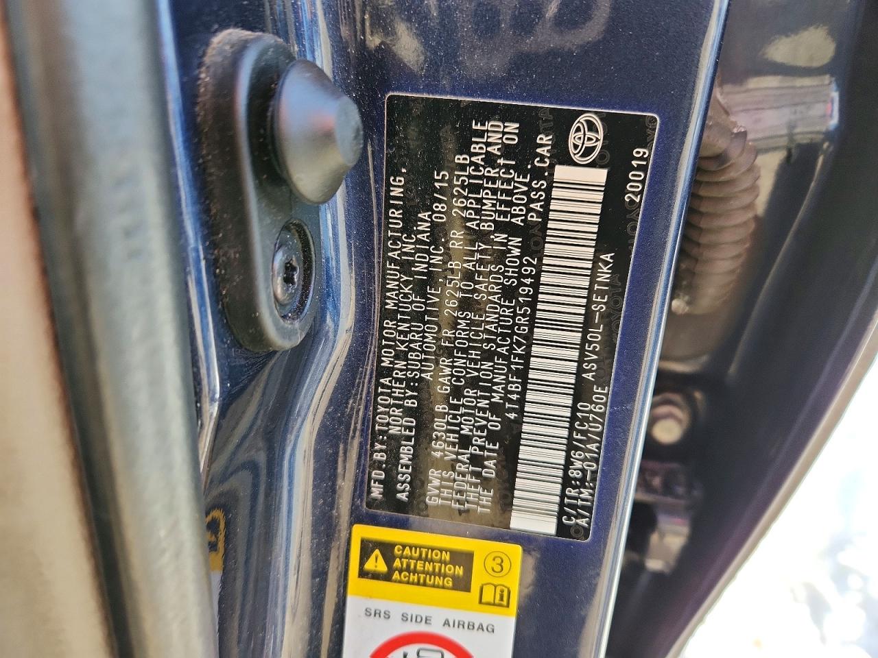 2016 TOYOTA CAMRY LE photo 23