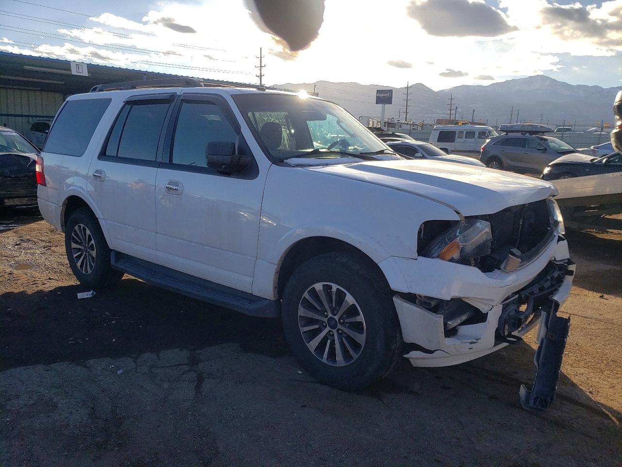 2017 FORD EXPEDITION XLT photo 10
