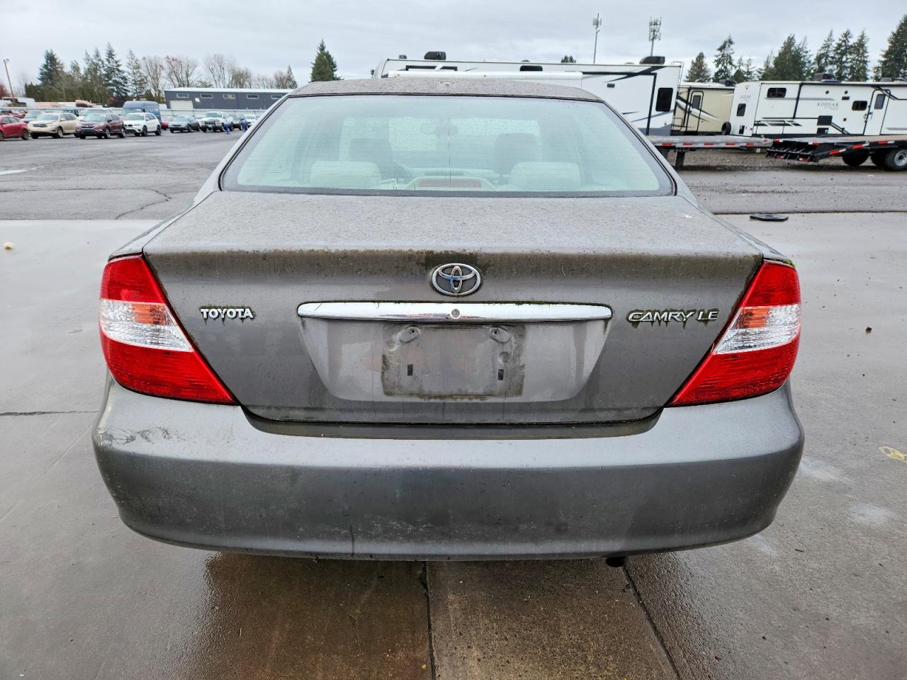2004 TOYOTA CAMRY LE photo 6