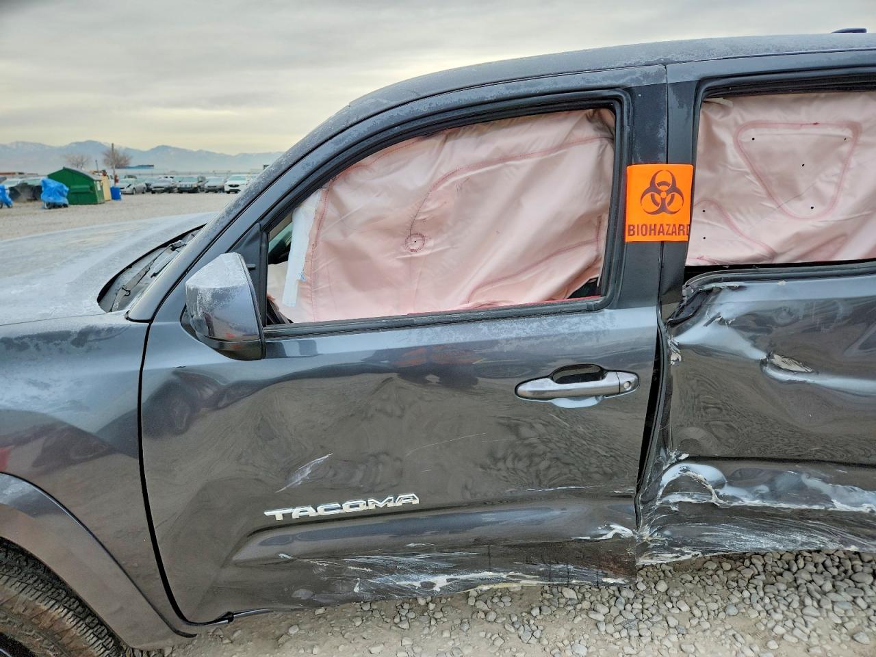 2022 TOYOTA TACOMA SR5 V6 photo 13