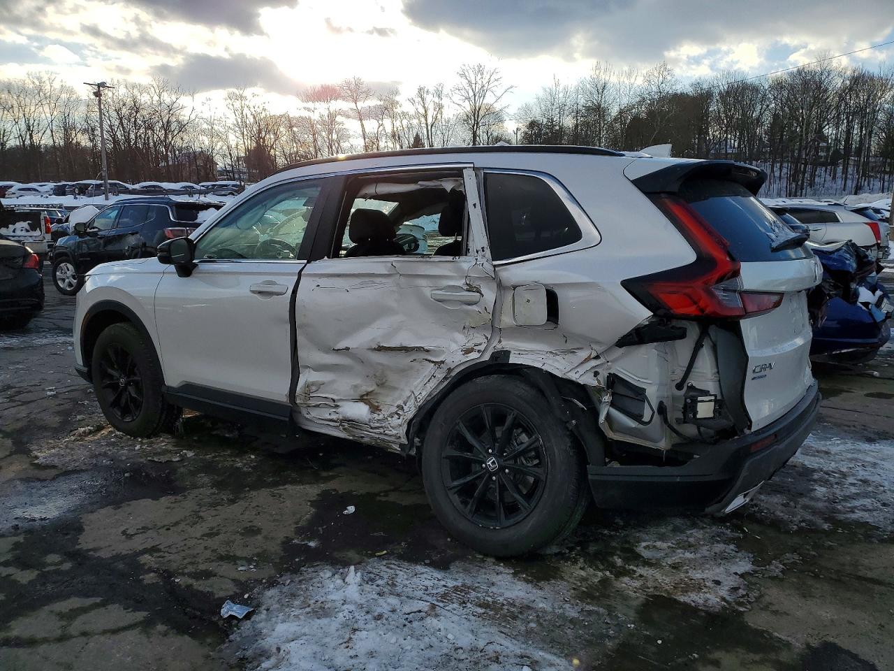 2024 HONDA CR-V SPORT-L photo 2