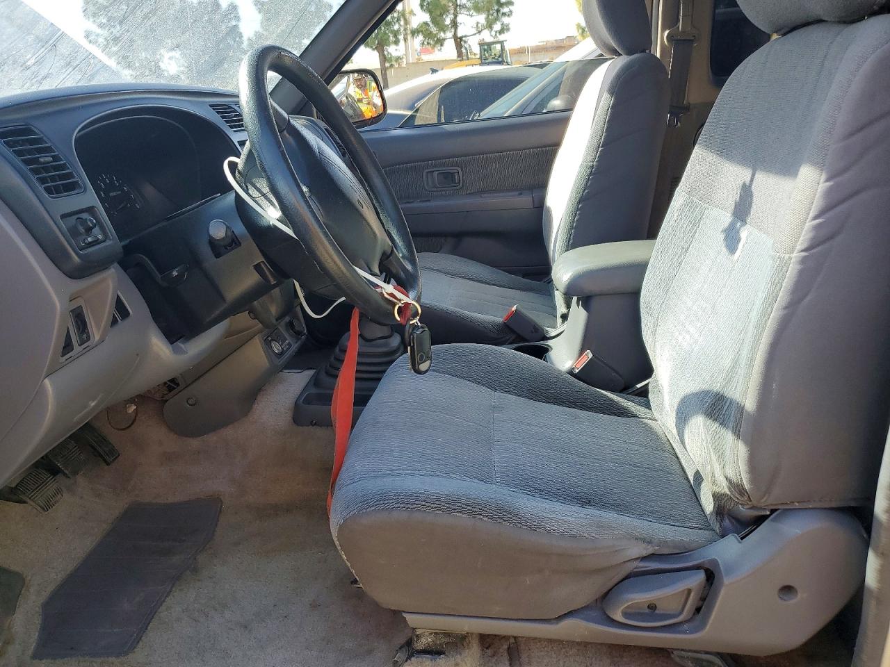 1999 NISSAN FRONTIER KING CAB XE photo 7