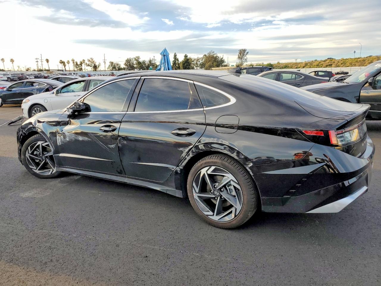 2026 HYUNDAI SONATA SEL SPORT photo 2