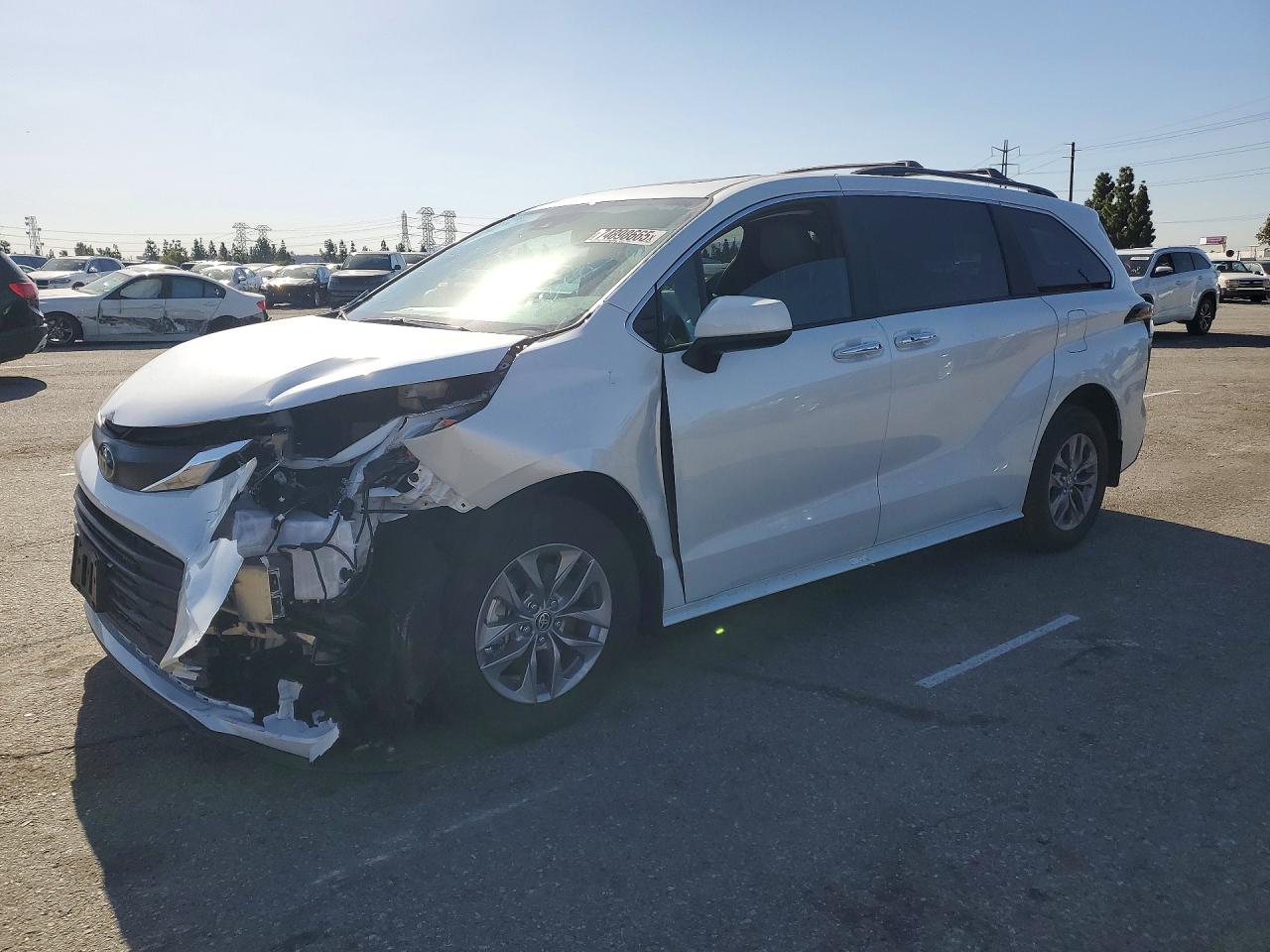 2025 TOYOTA SIENNA