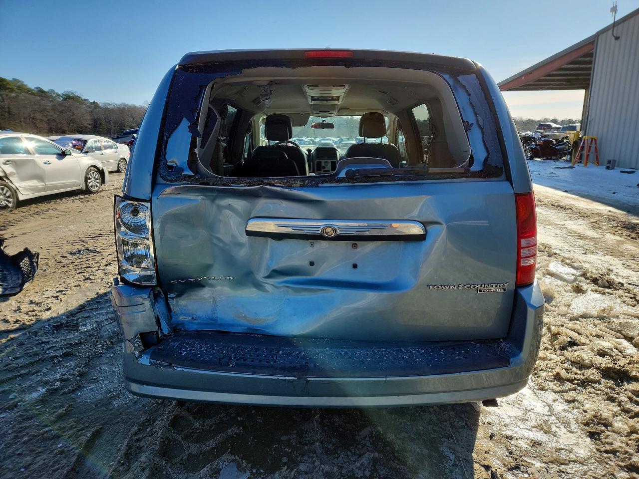 2010 CHRYSLER TOWN & COUNTRY TOURING photo 6