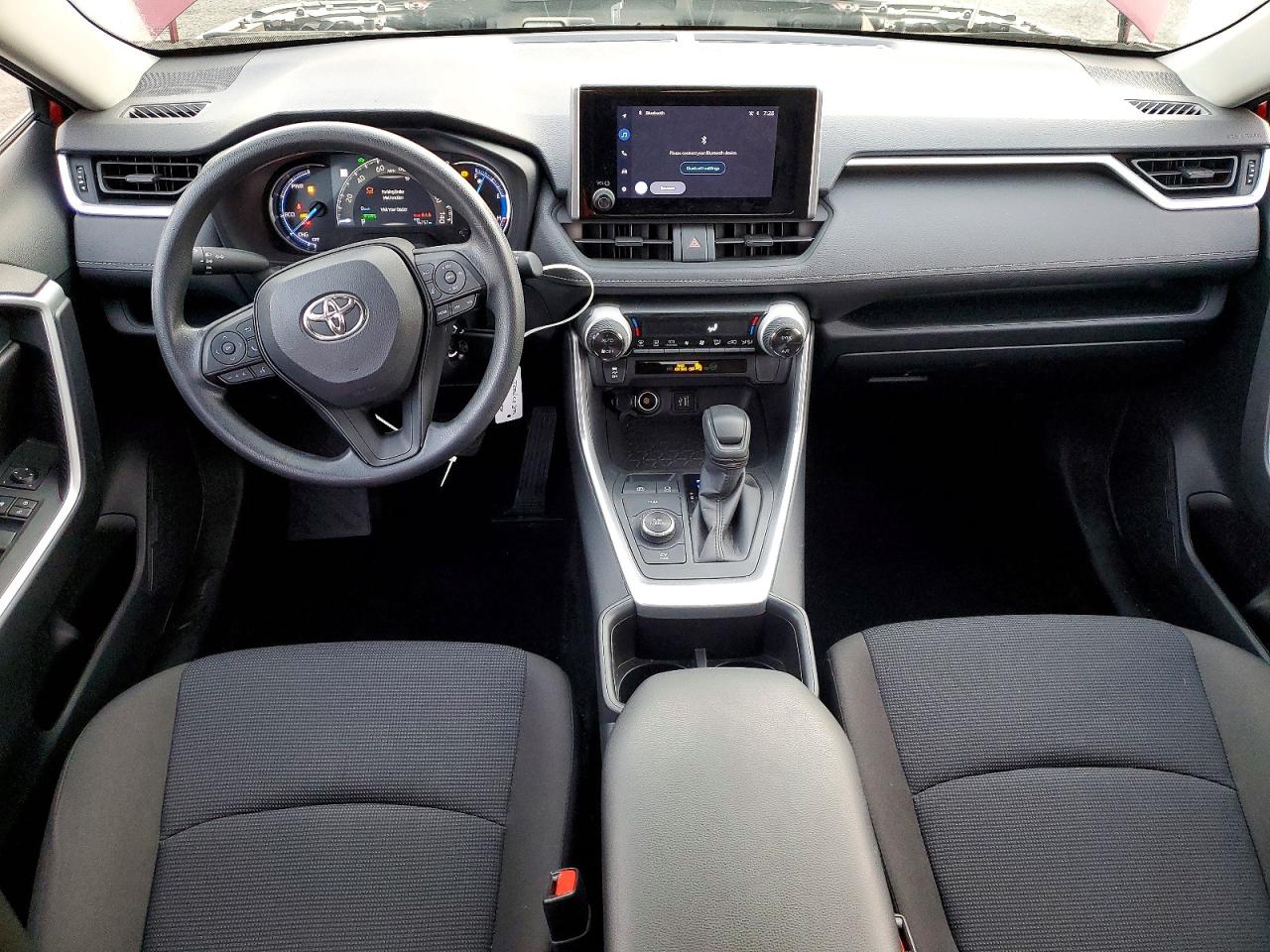 2025 TOYOTA RAV4 LE photo 8