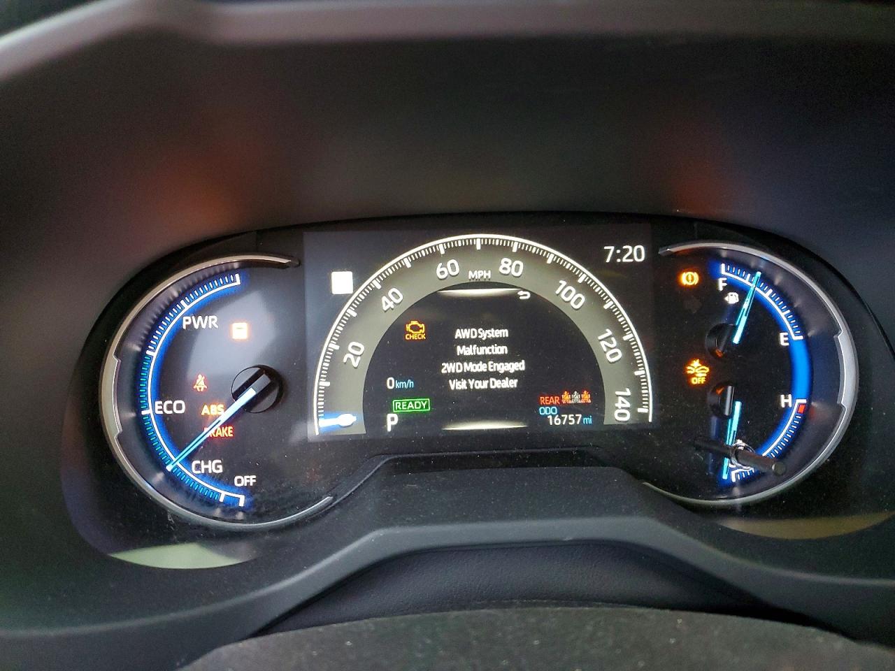 2025 TOYOTA RAV4 LE photo 9