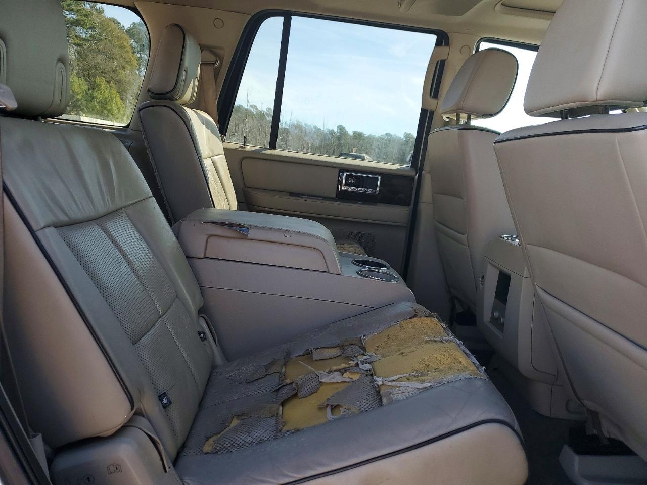 2008 LINCOLN NAVIGATOR photo 11