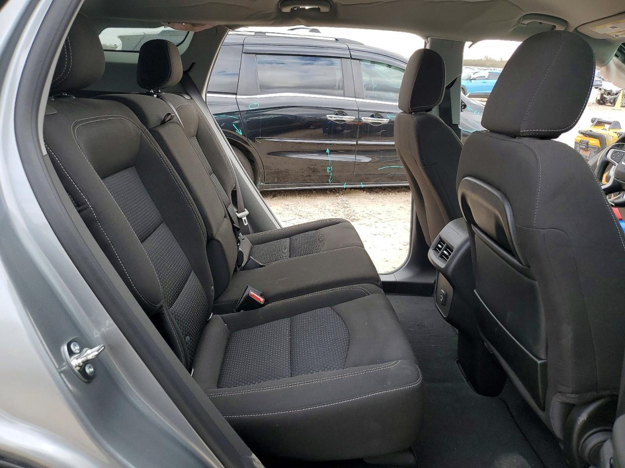 2024 GMC TERRAIN SLE photo 21