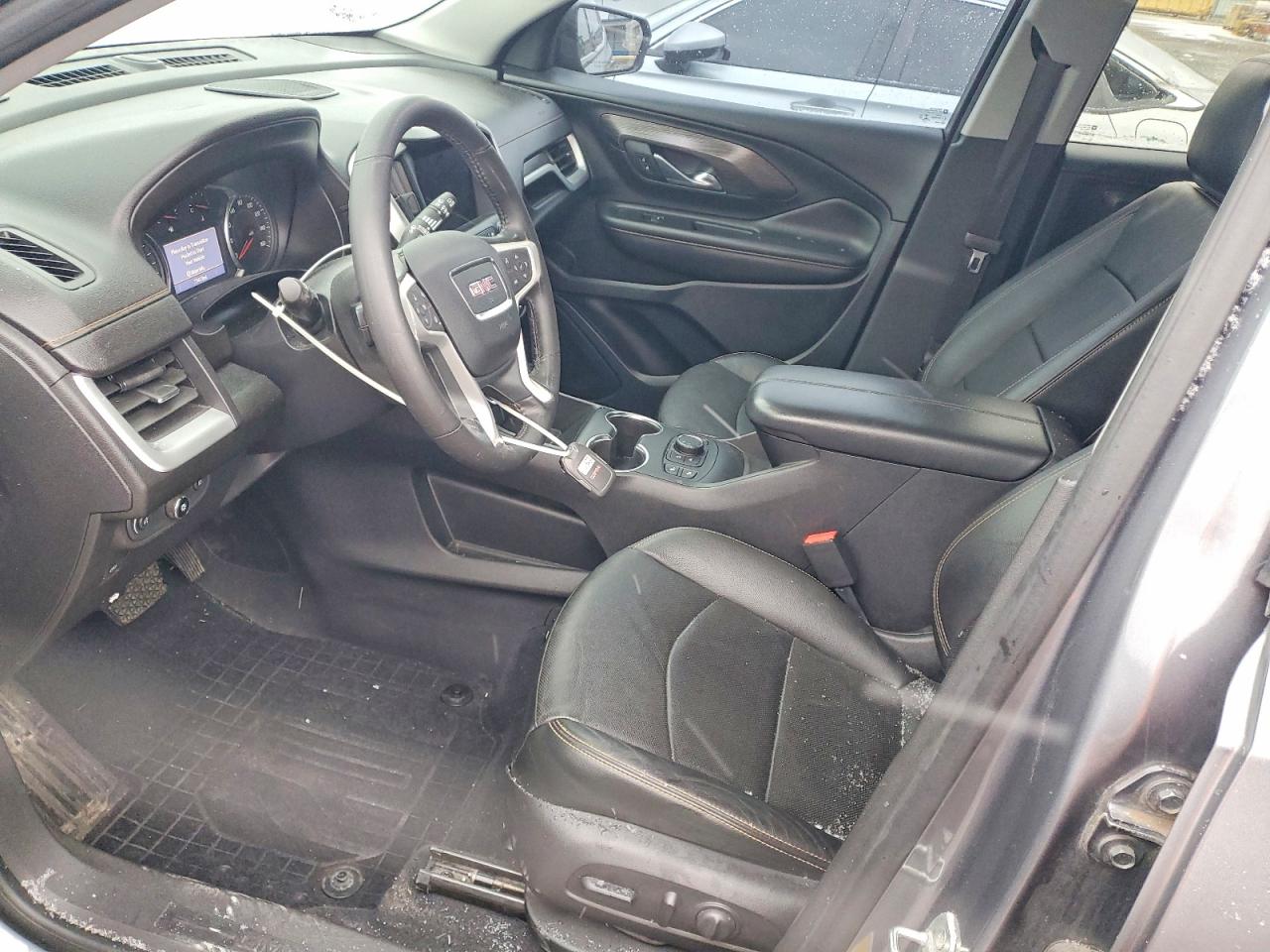 2020 GMC TERRAIN SLT photo 7
